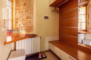 Апартаменты Cozy & Comfy Old Town Apartment by Houseys Вильнюс Апартаменты с балконом-86