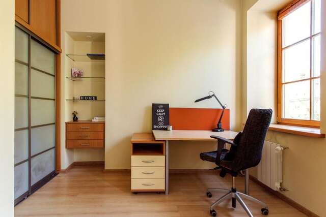 Апартаменты Cozy & Comfy Old Town Apartment by Houseys Вильнюс-77